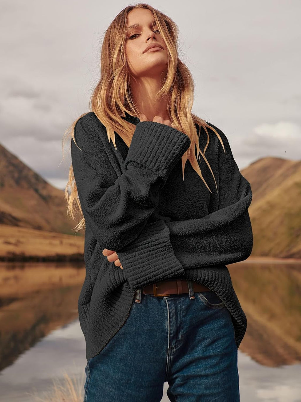 ANRABESS Women's Oversized Sweaters 2025 Long Sleeve Fuzzy Knit Casual Chunky Pullover Sweater Fall Outfits Clothes