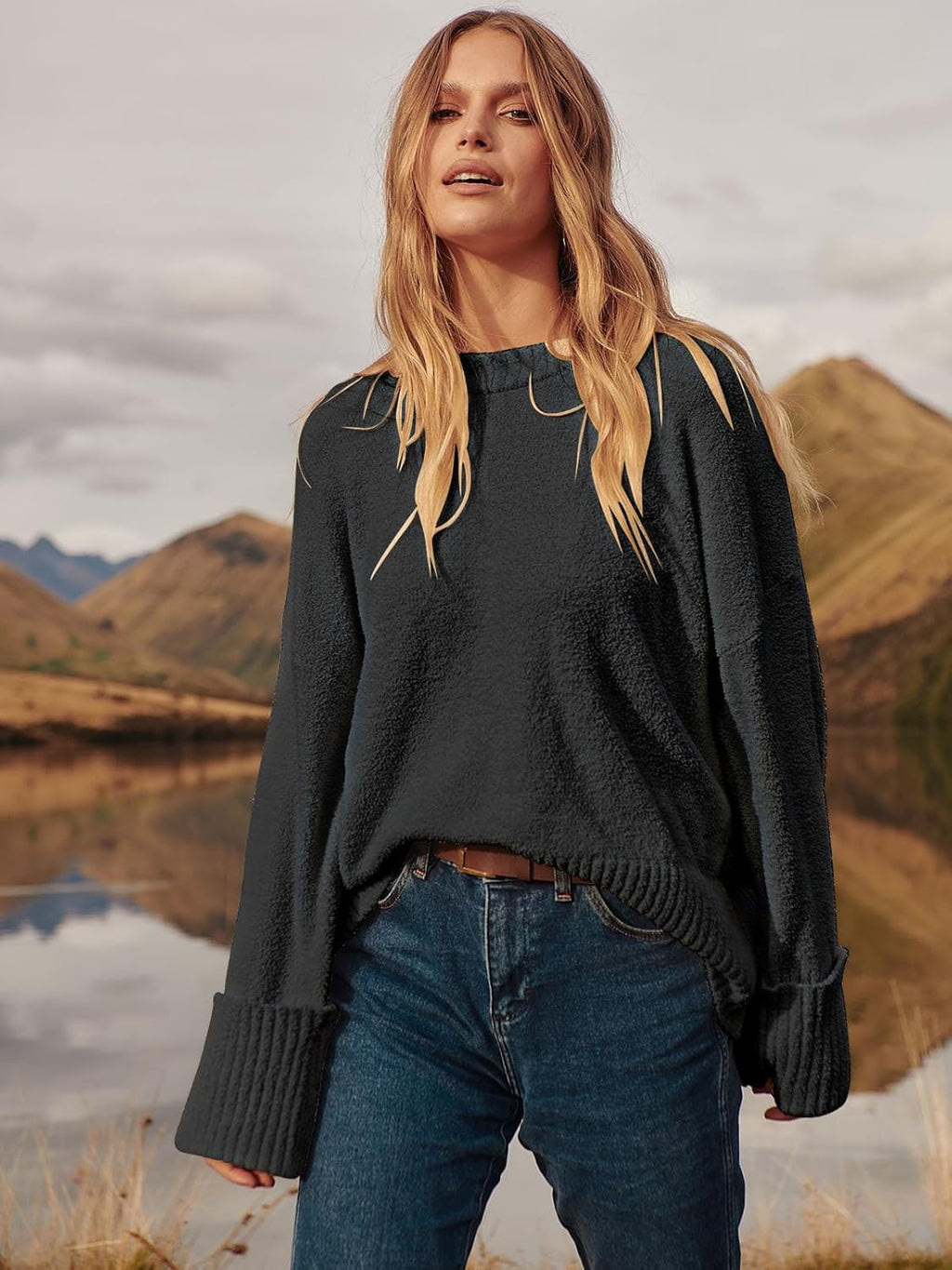 ANRABESS Women's Oversized Sweaters 2025 Long Sleeve Fuzzy Knit Casual Chunky Pullover Sweater Fall Outfits Clothes